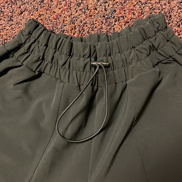 All in motion green joggers - Picture 4 of 4